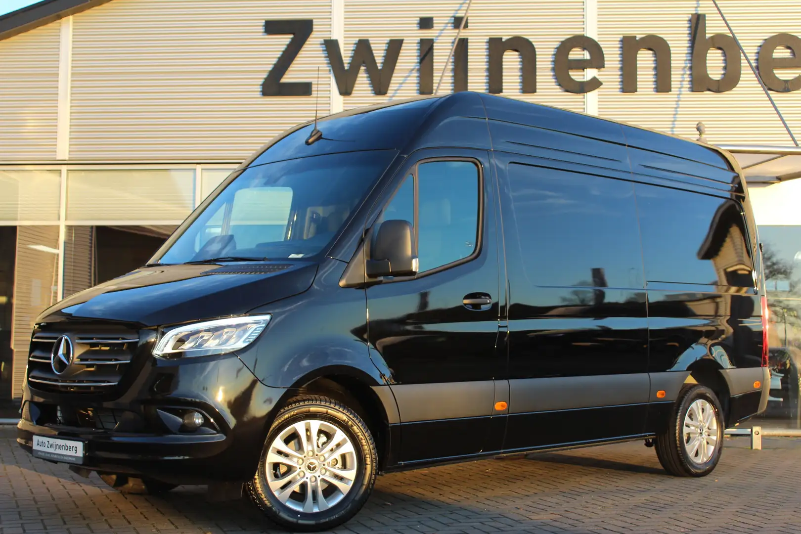 Mercedes-Benz Sprinter 319 1.9 CDI L2 H2 Pro BPM Vrij | 3,5 ton | Carplay Noir - 1
