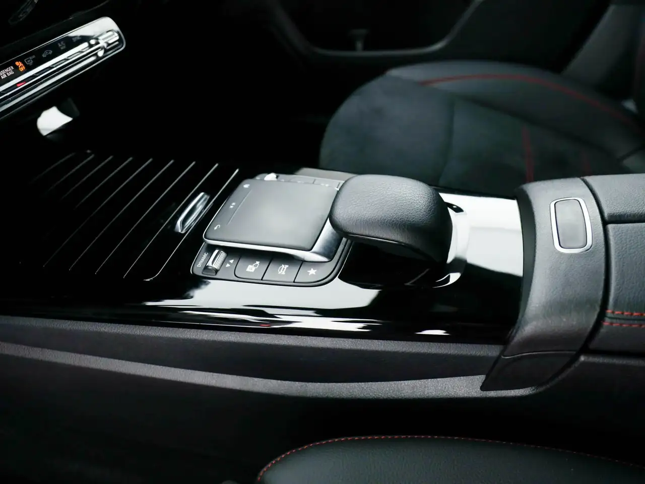 Mercedes-Benz CLA 200 shooting brake 200 d premium auto 18