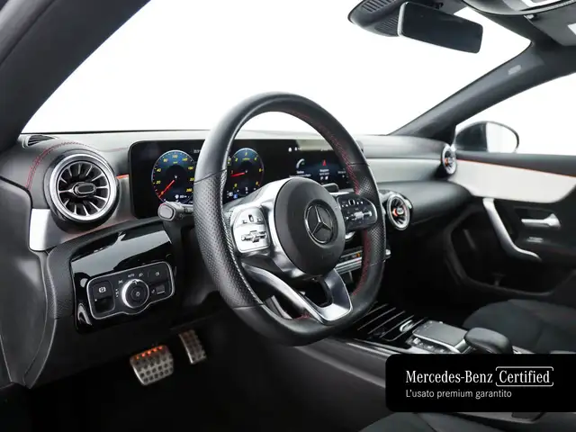 Mercedes-Benz Cla view 11