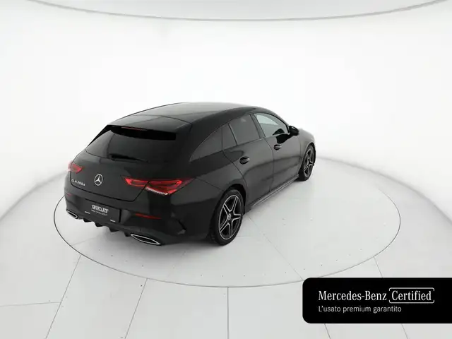 Mercedes-Benz Cla view 3