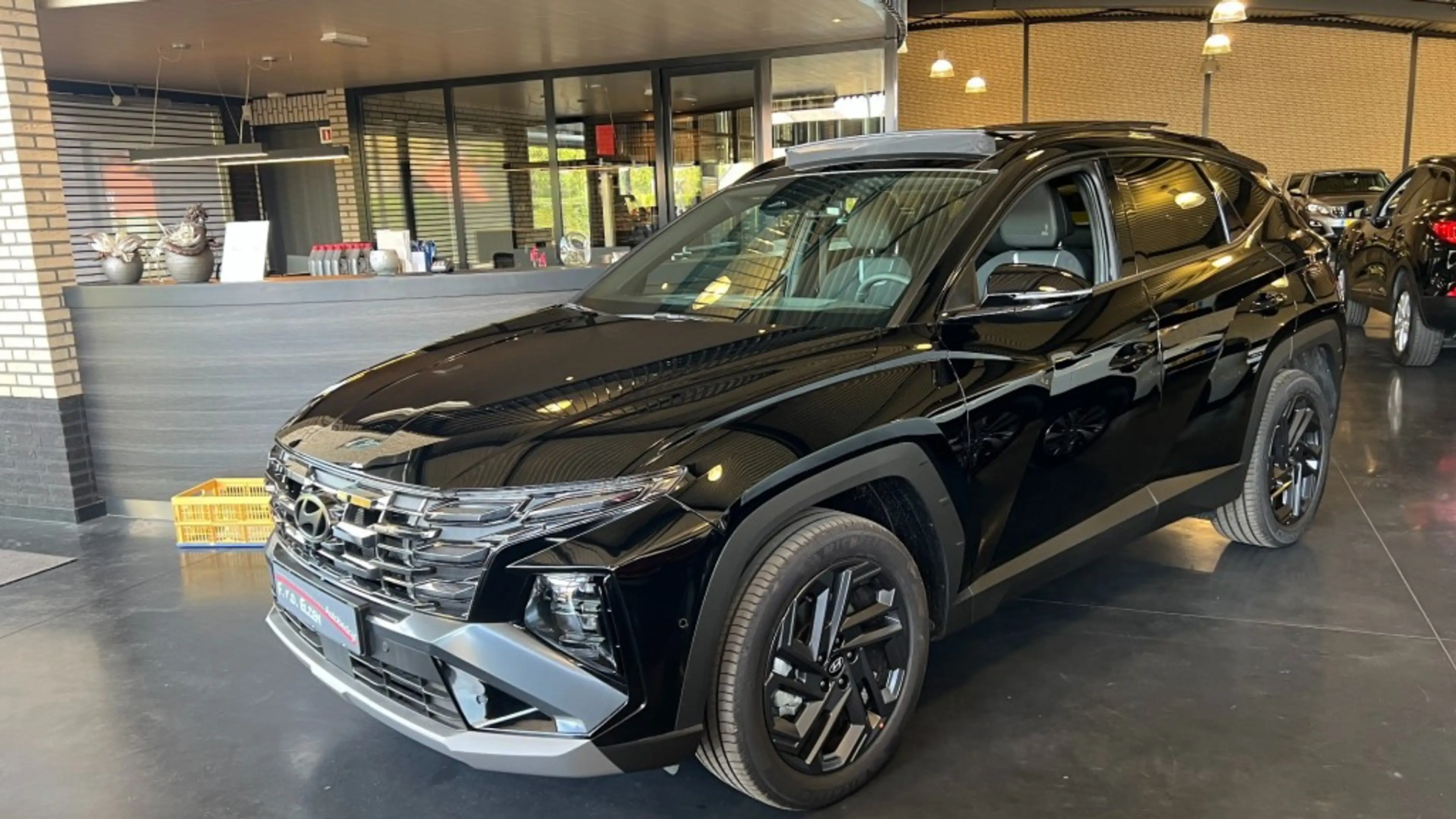 Hyundai TUCSON 1.6 T-GDI HEV 20 jAAR TUCSON UITVOERING !!! 158 KW