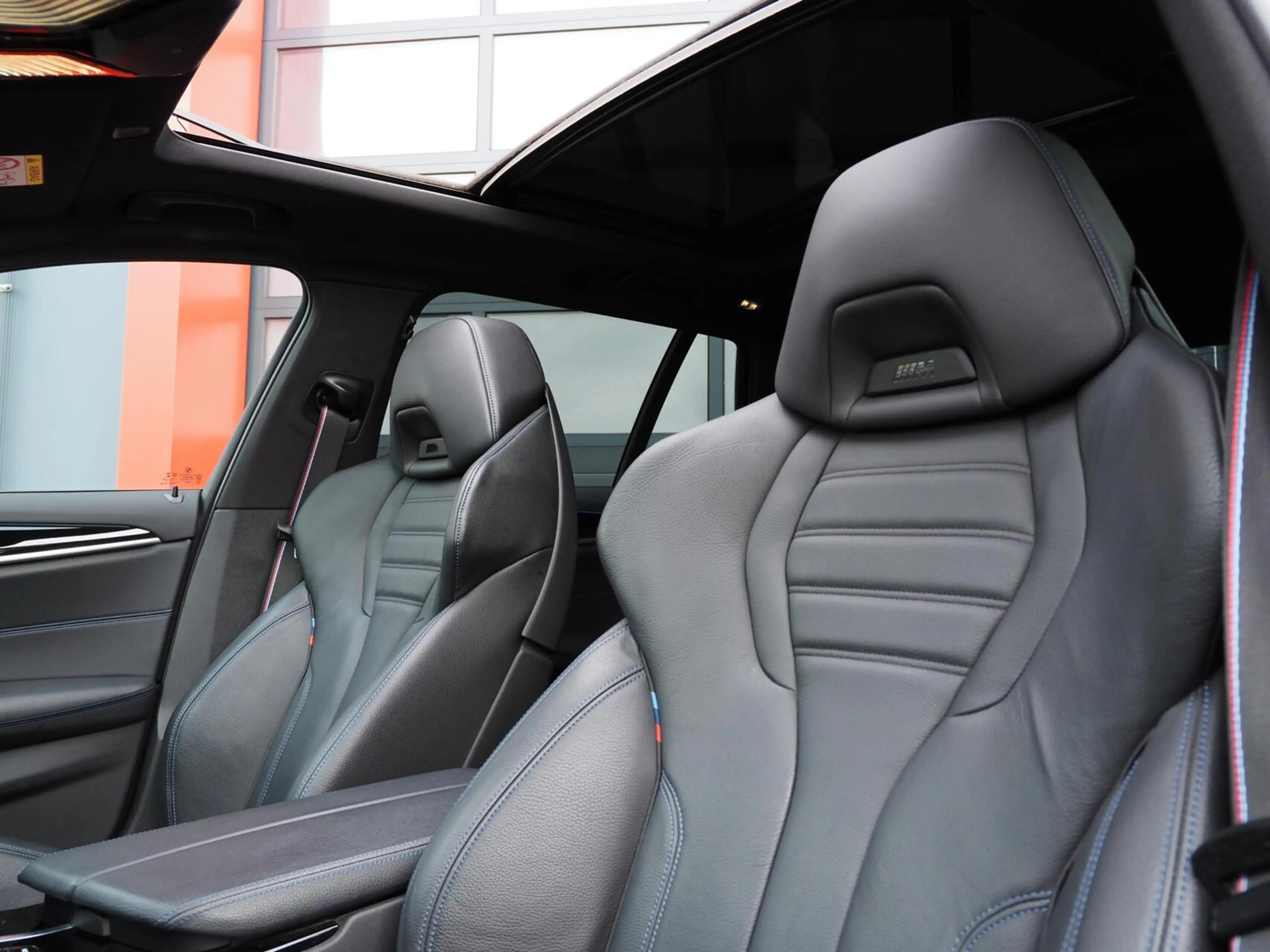 BMW 530 5-serie Touring 530e M-Sport | 530e M-Sport | Lase — photo 2