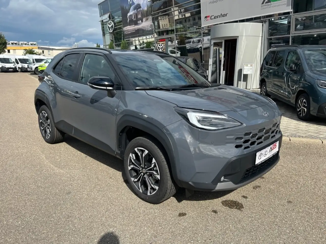 Toyota Yaris Cross 1,5l Hybrid Teamplayer Technik NEUES MODELL!, миниатюра 2