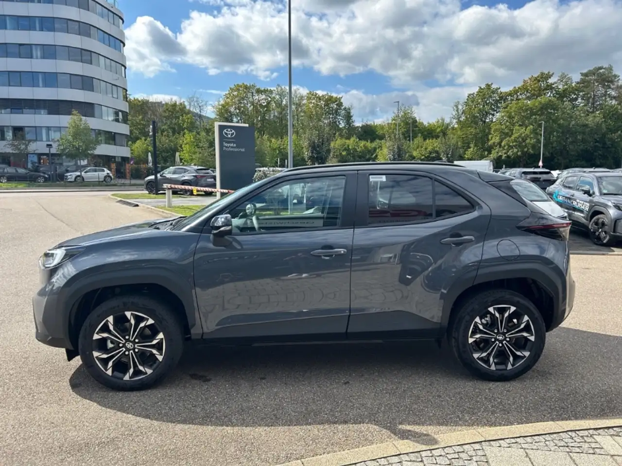 Toyota Yaris Cross 1,5l Hybrid Teamplayer Technik NEUES MODELL!, миниатюра 6