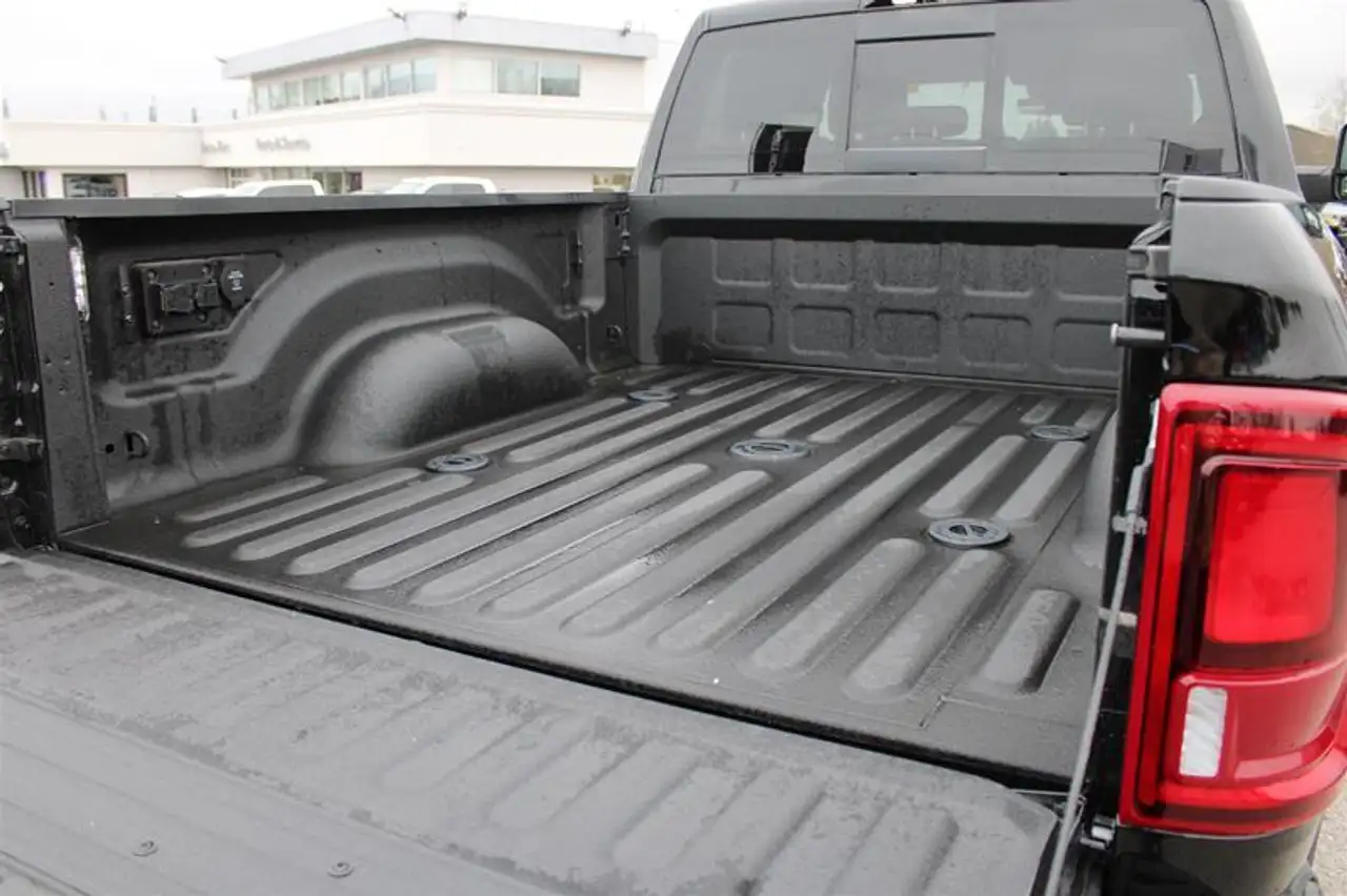 RAM 3500 снимка RAM 3500