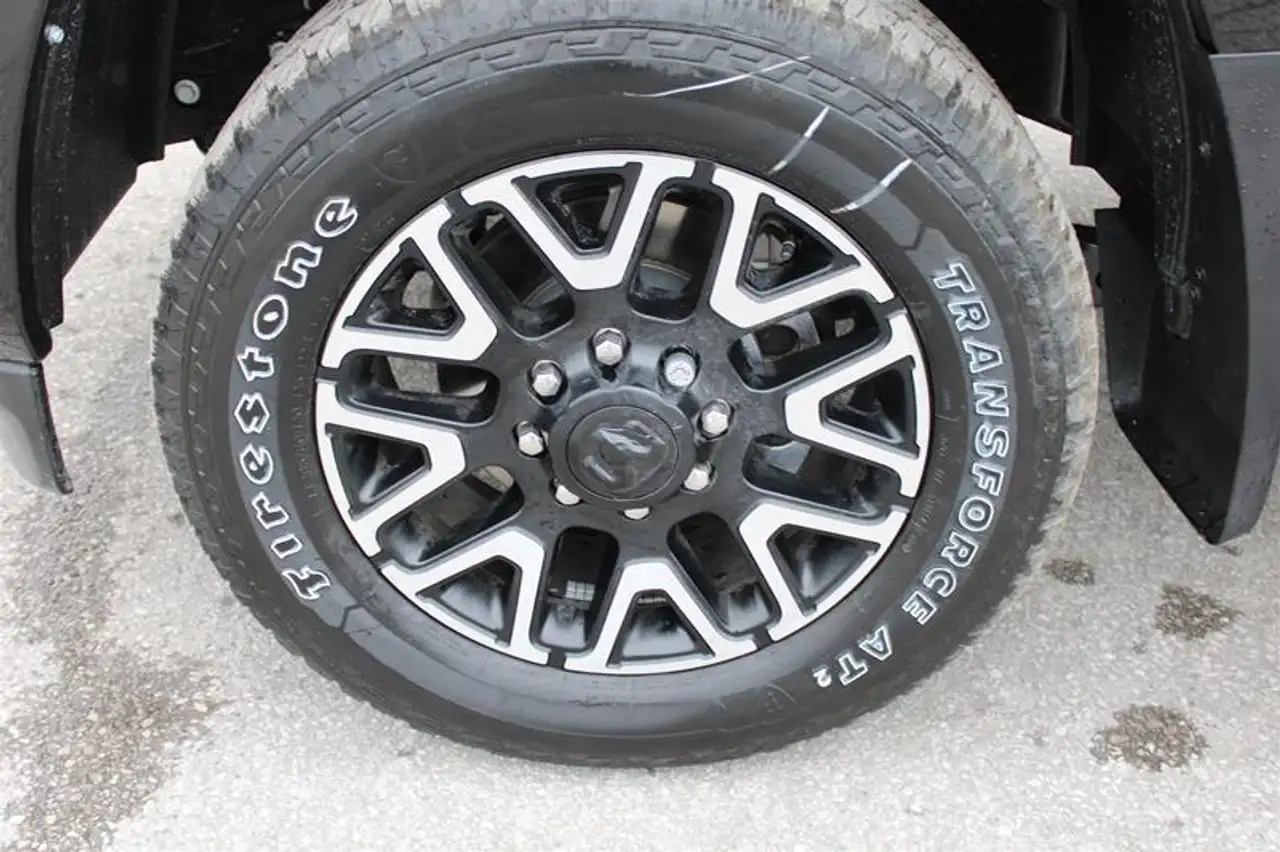 RAM 3500 снимка RAM 3500
