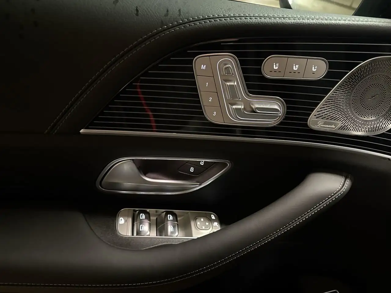 Mercedes-Benz GLE снимка Mercedes-Benz GLE
