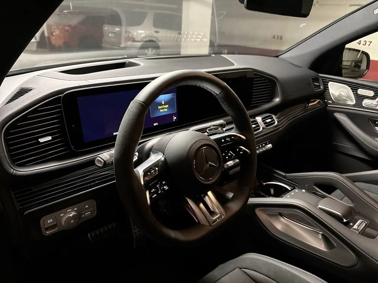 Mercedes-Benz GLE снимка Mercedes-Benz GLE
