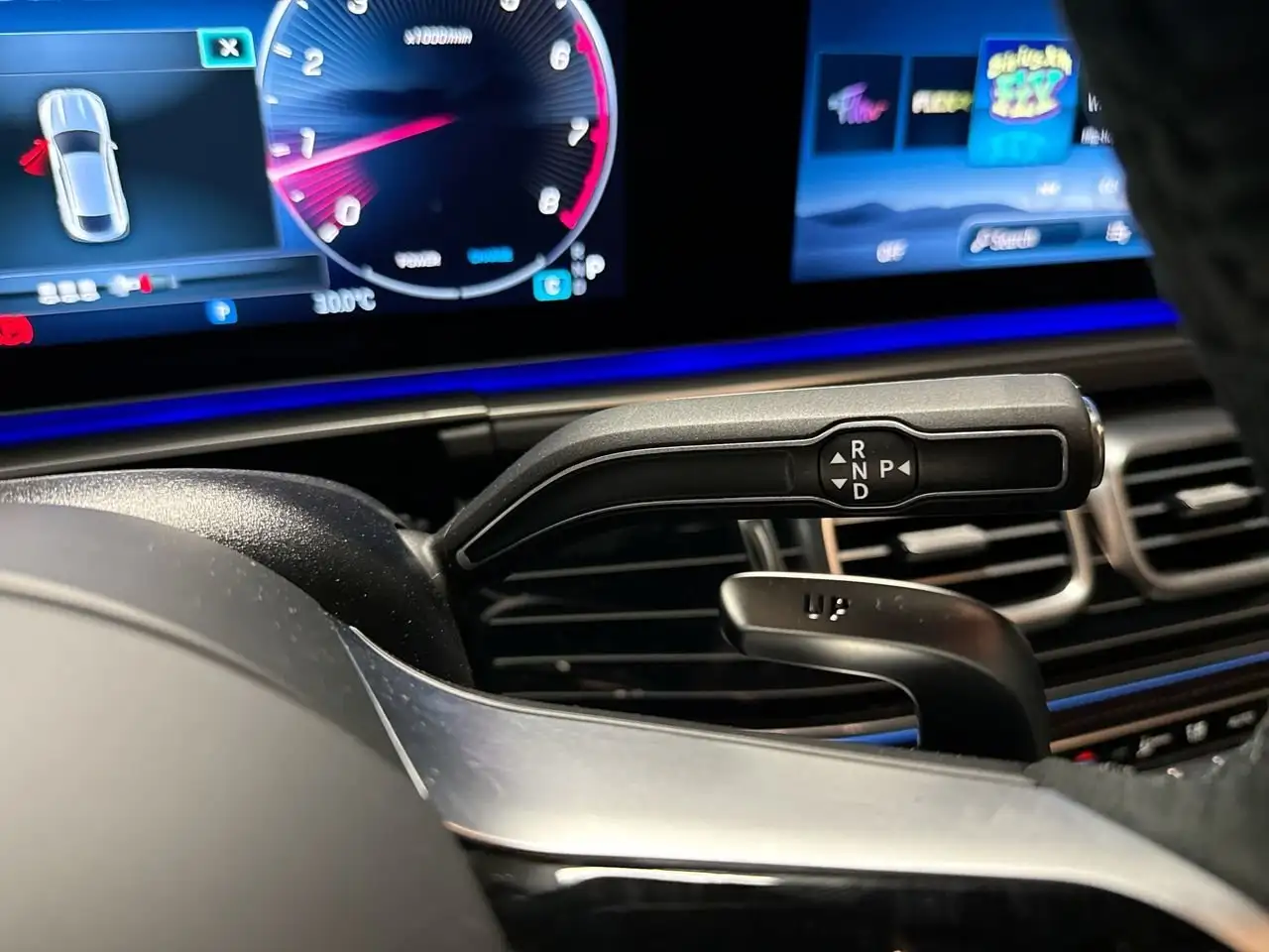 Mercedes-Benz GLE снимка Mercedes-Benz GLE