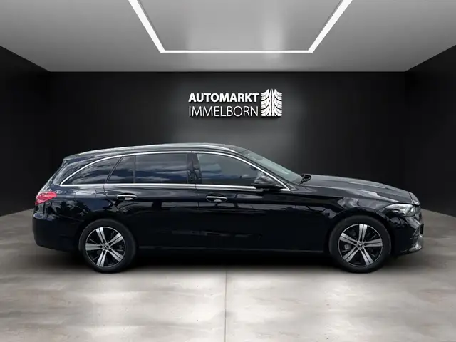 Mercedes-Benz C-Class view 7