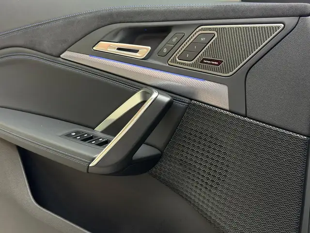 BMW X1 view 11
