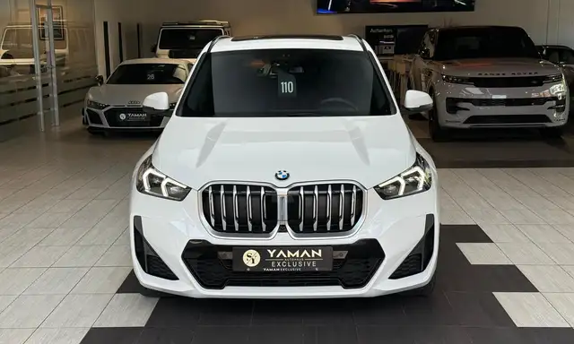 BMW X1 view 3