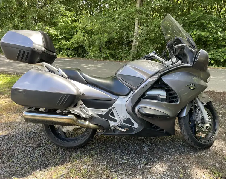 Honda ST 1300 Pan-European - foto 4