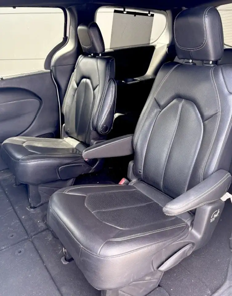 Chrysler Pacifica снимка Chrysler Pacifica