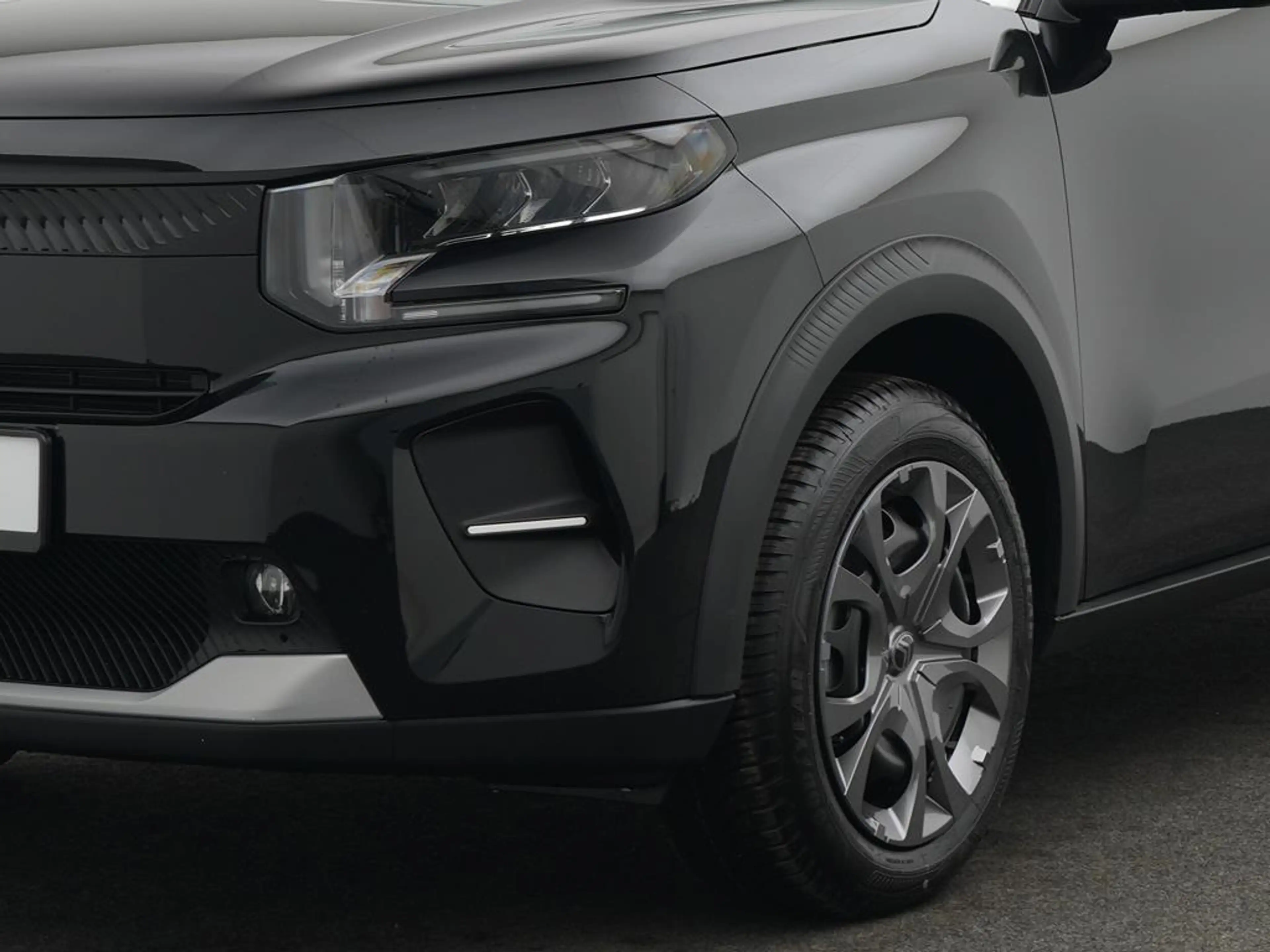 Citroen C3 Turbo 100 S&S Plus — photo 9