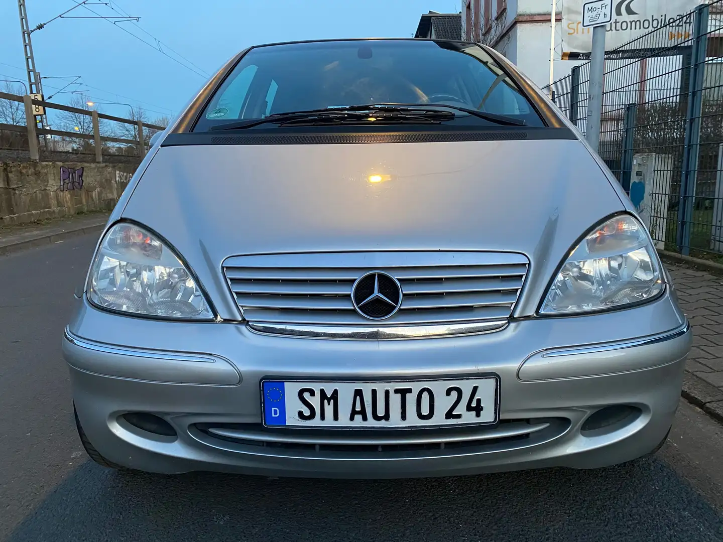 Mercedes-Benz A 190 Avantgarde*Klima*Teilleder*Schiebed*Tüv 01/2026 Argent - 2