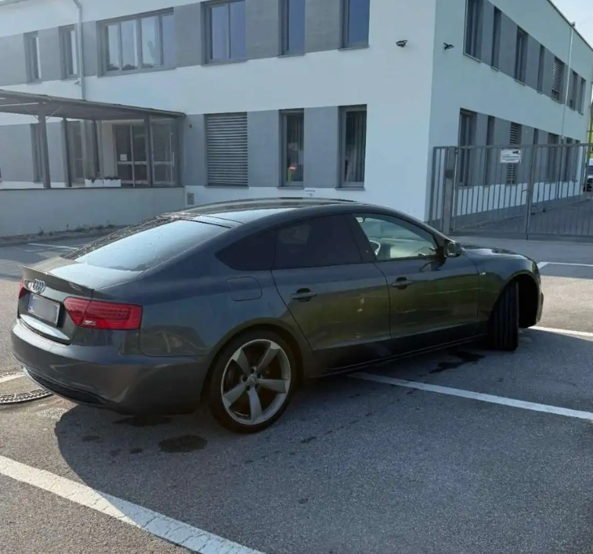 Audi A5 SB 2,0 TDI DPF Aut. Grau - 2