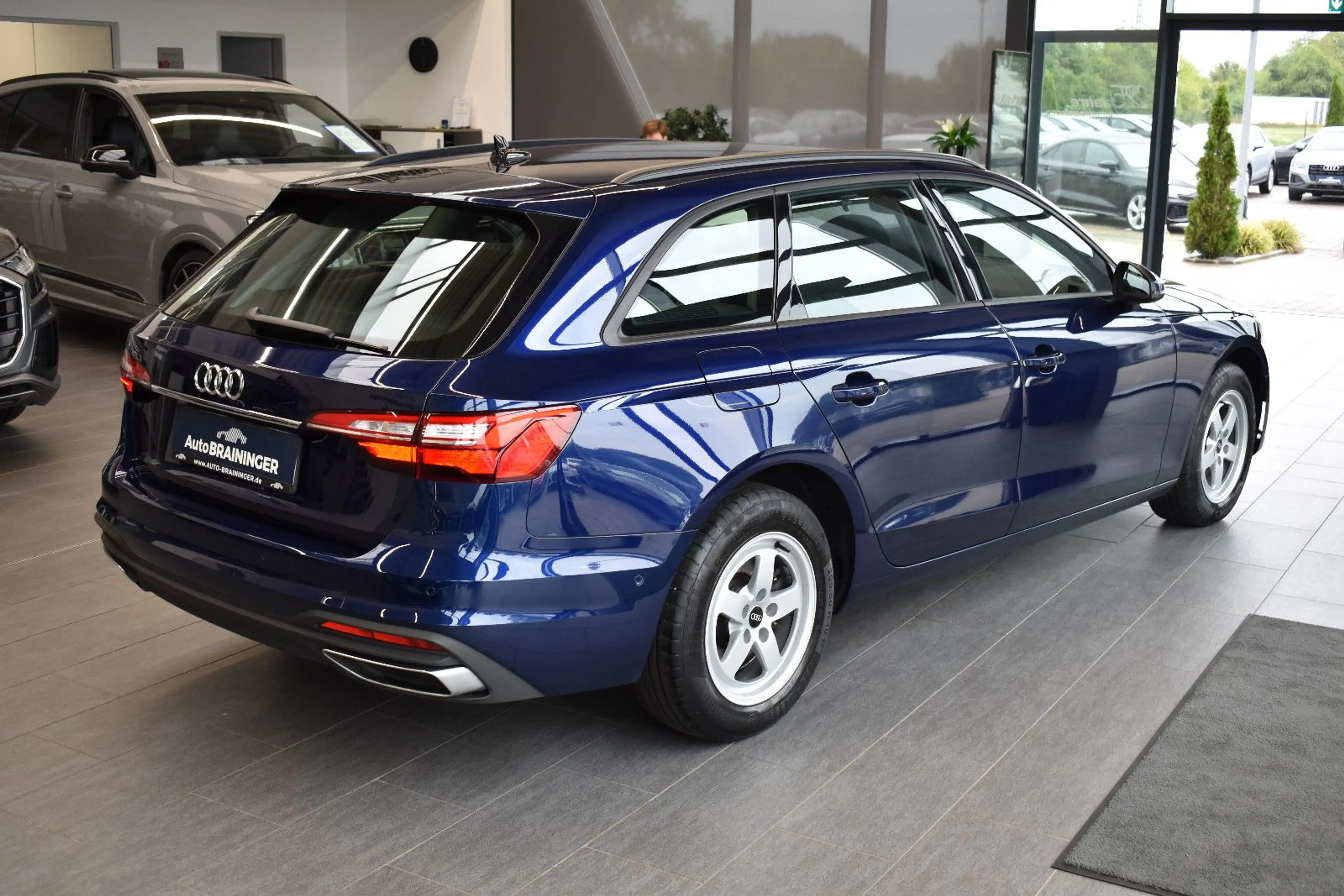 Audi A4 30TDI Avant S-tronic LED~Navi3D~PDC~DAB — photo 2
