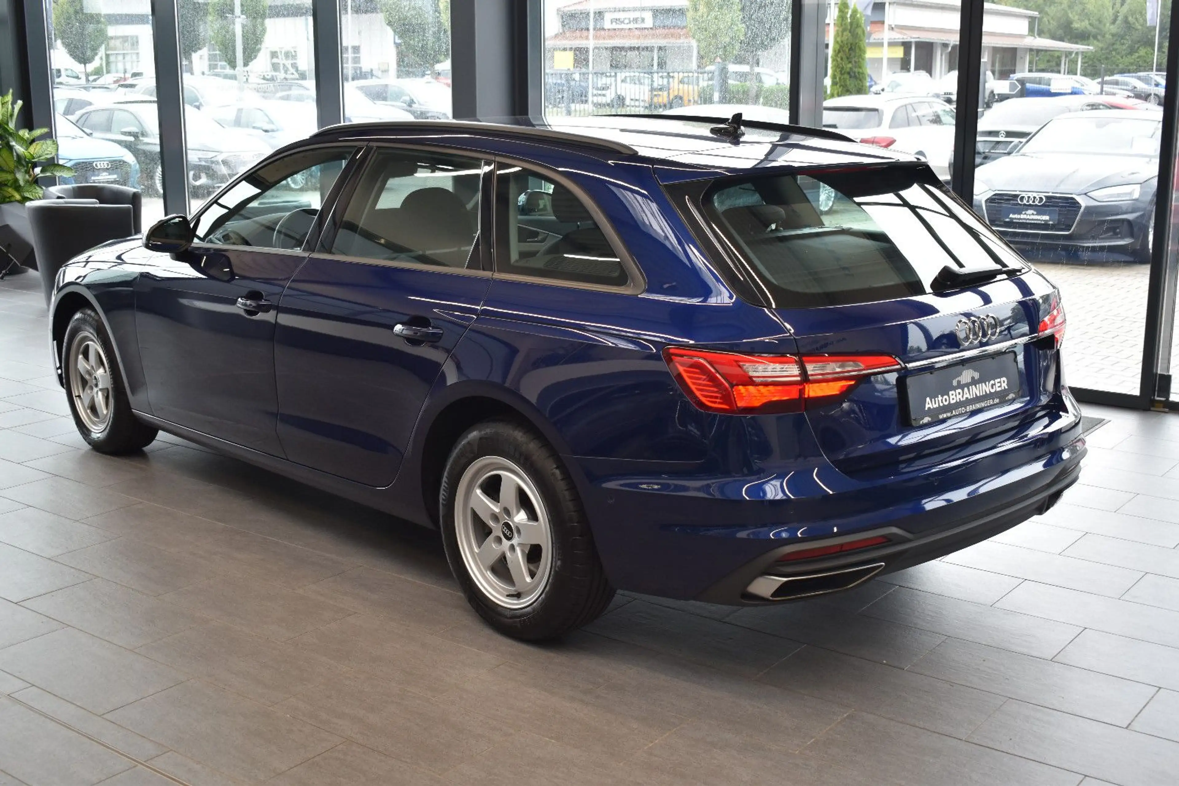 Audi A4 30TDI Avant S-tronic LED~Navi3D~PDC~DAB — photo 7