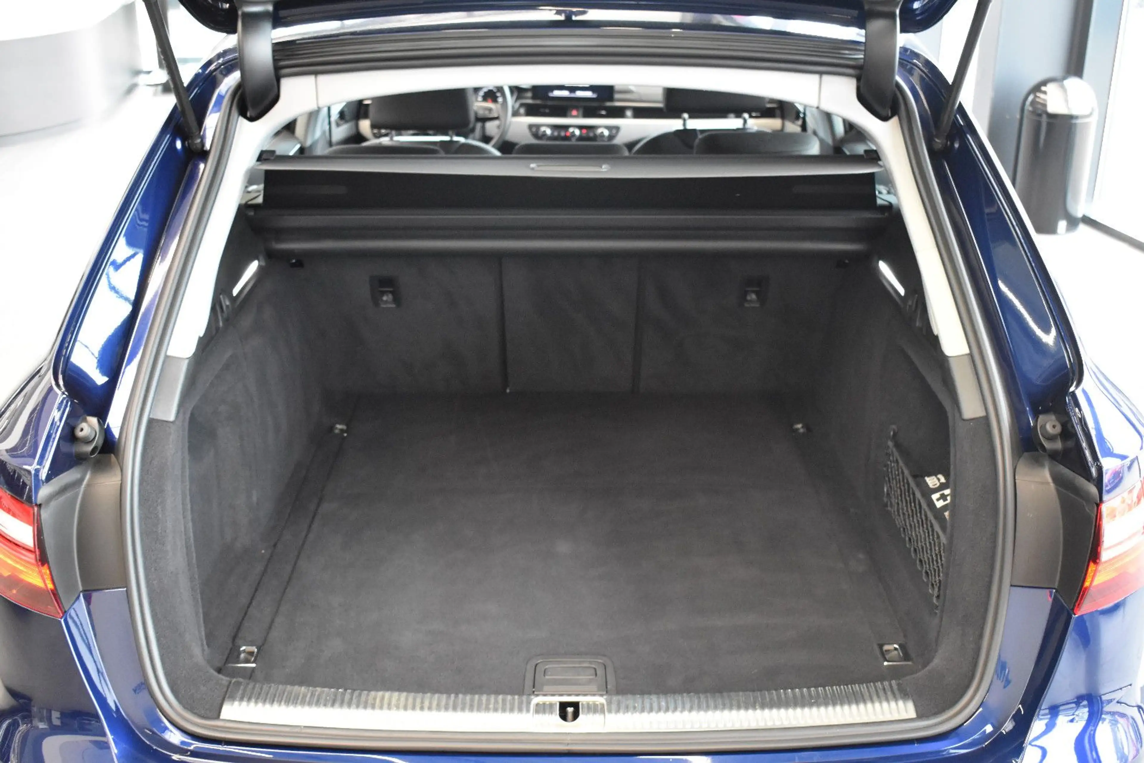 Audi A4 30TDI Avant S-tronic LED~Navi3D~PDC~DAB — photo 12