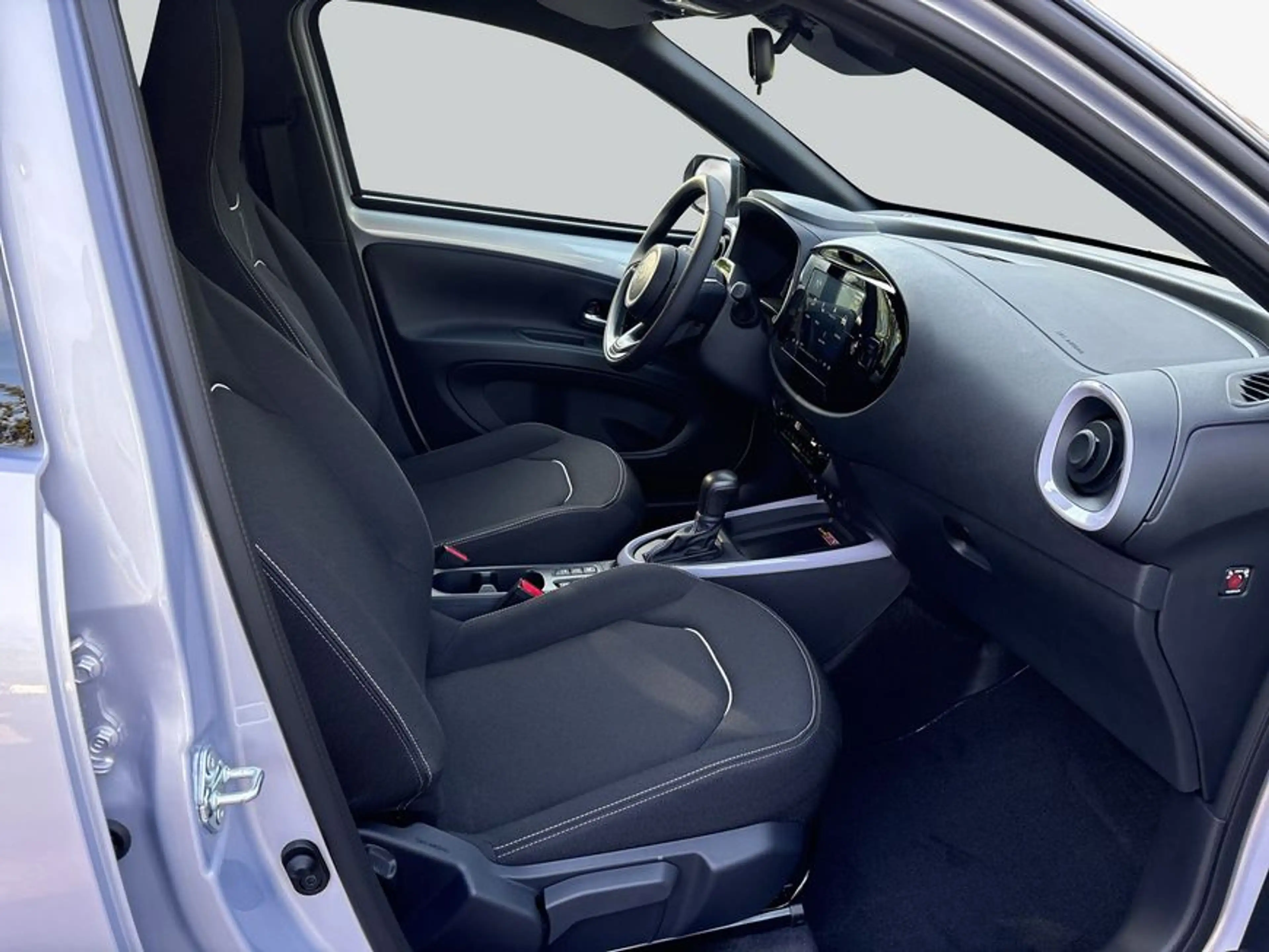 Toyota Aygo X X 1,5 Hybrid Teamplayer 68 kW, 5-türig + Tech — photo 12