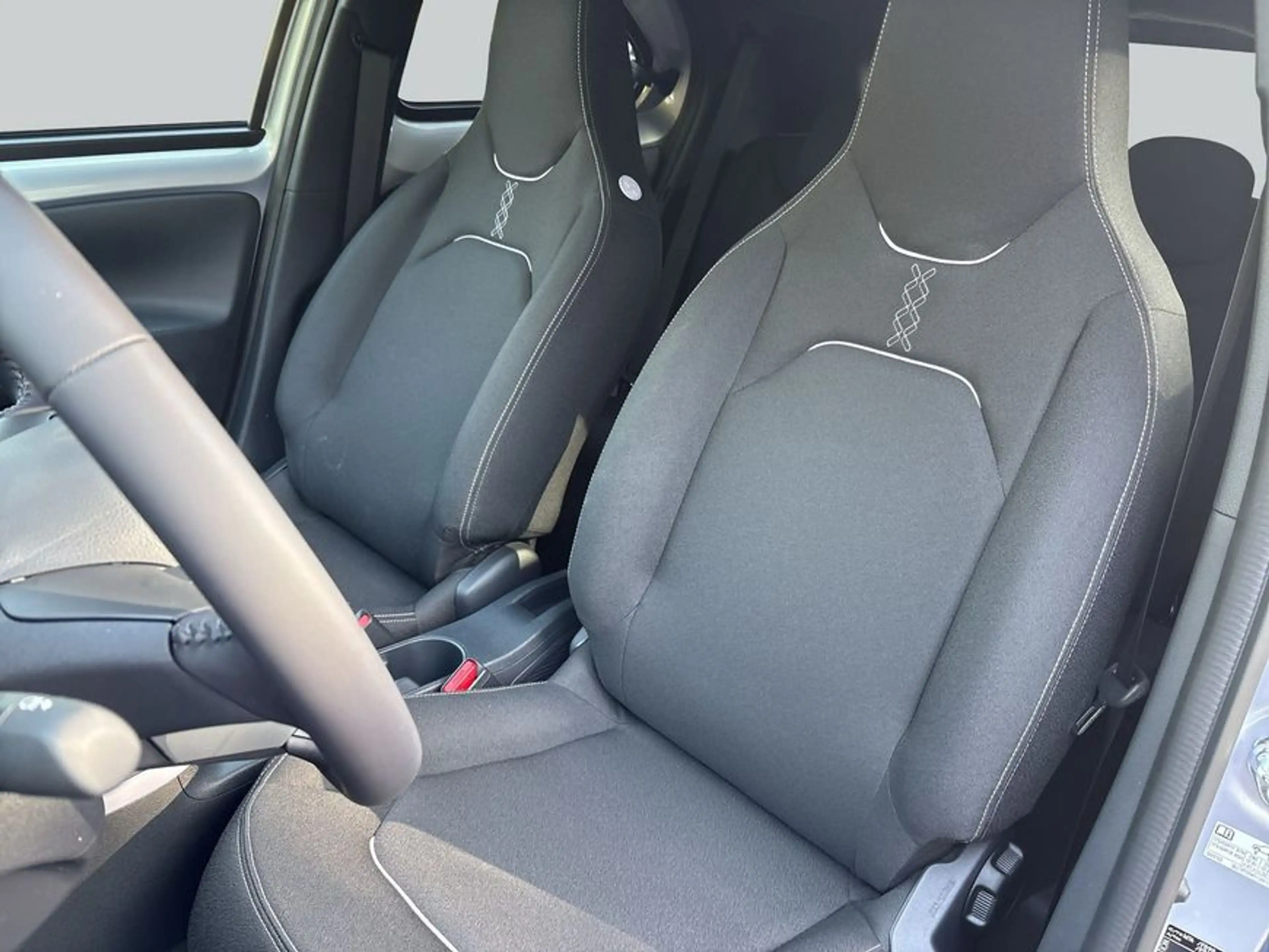 Toyota Aygo X X 1,5 Hybrid Teamplayer 68 kW, 5-türig + Tech — photo 10