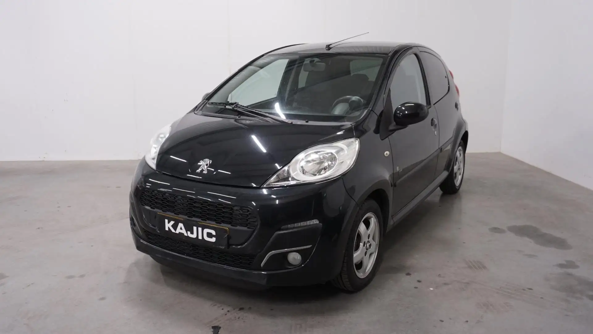 Peugeot 107 1.0 Black & Silver Zwart - 1