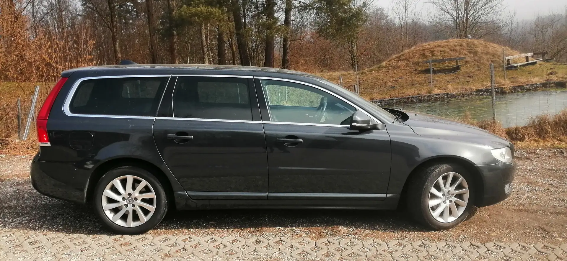 Volvo V70 V70 D3 Kinetic Geartronic Kinetic Fekete - 1