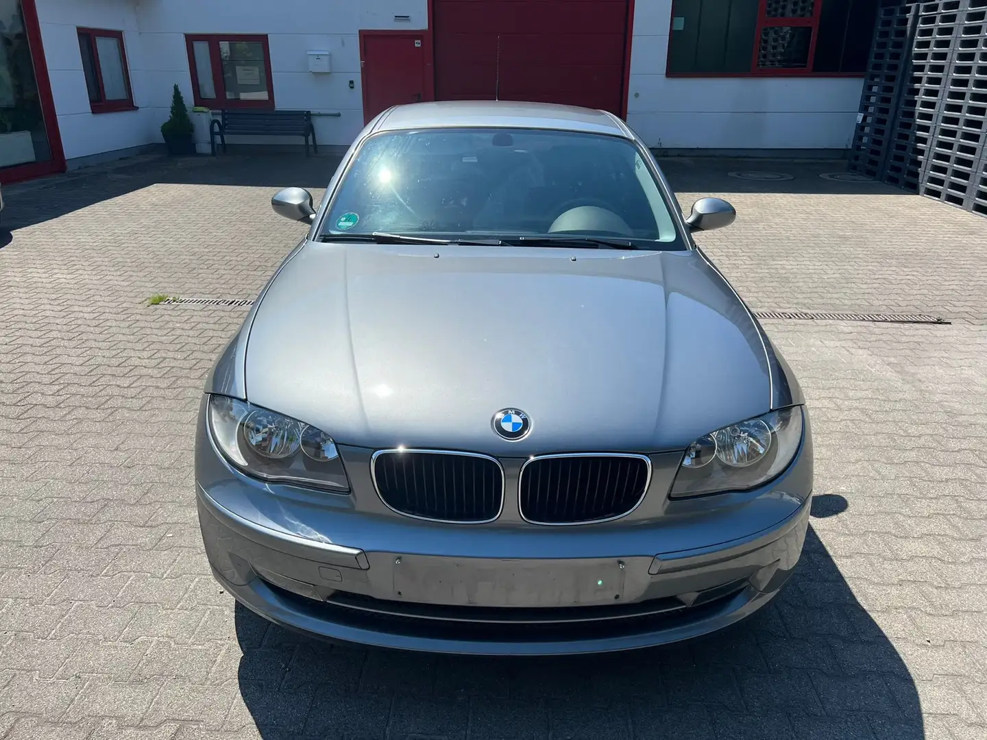 BMW 116 116d Top Zustand 99.000km Grijs - 2