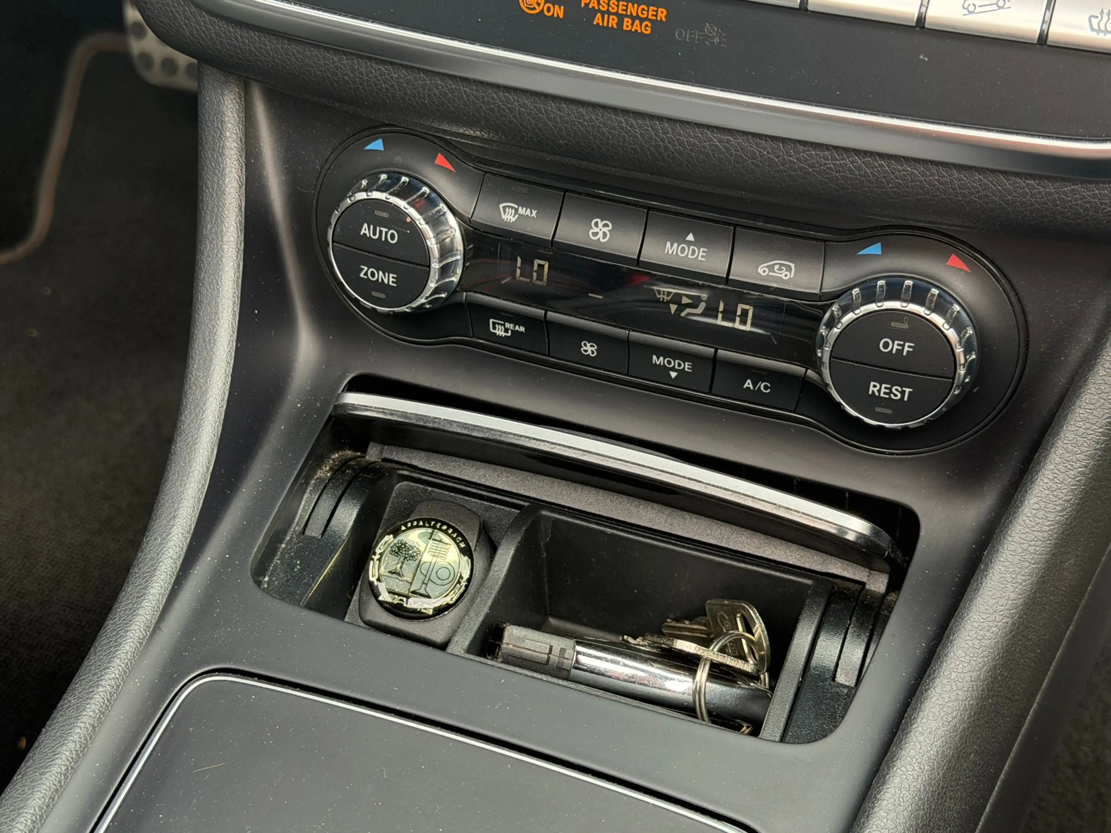 Mercedes-Benz GLA 250 4Matic Premium Plus AMG 211PK! Pano l Sfeerver l C — photo 26