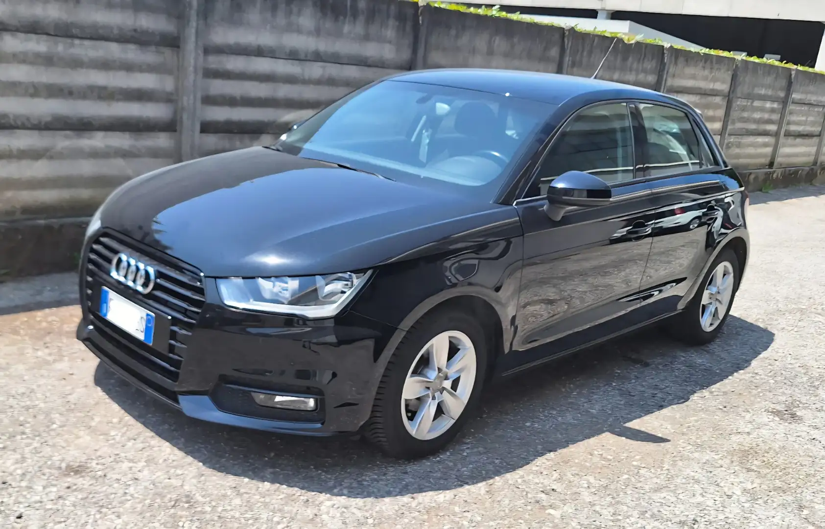 Audi A1 1.4 TDI Sportback MMI Bluetooth OK Neopatentati Nero - 1