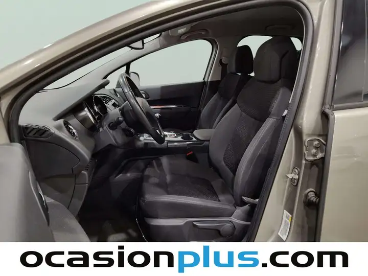 Peugeot 3008 1.6 BlueHDi Style 2016, foto 10