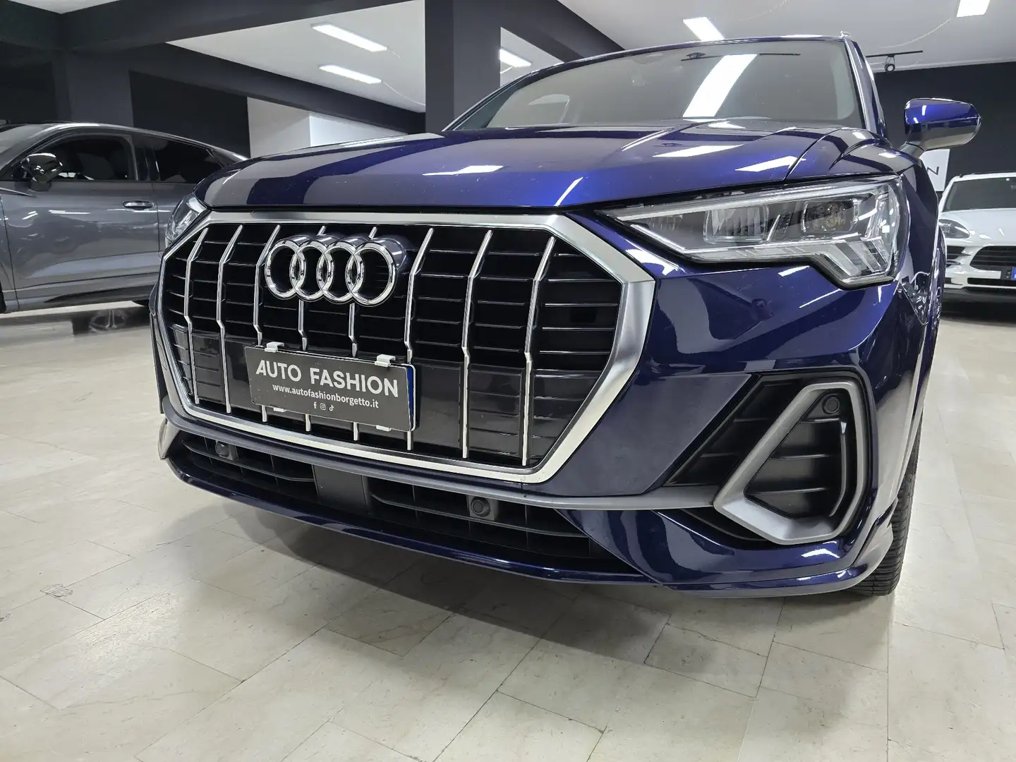 Audi Q3 Q3 II 2023 35 2.0 tdi S line s-tronic Azul - 2