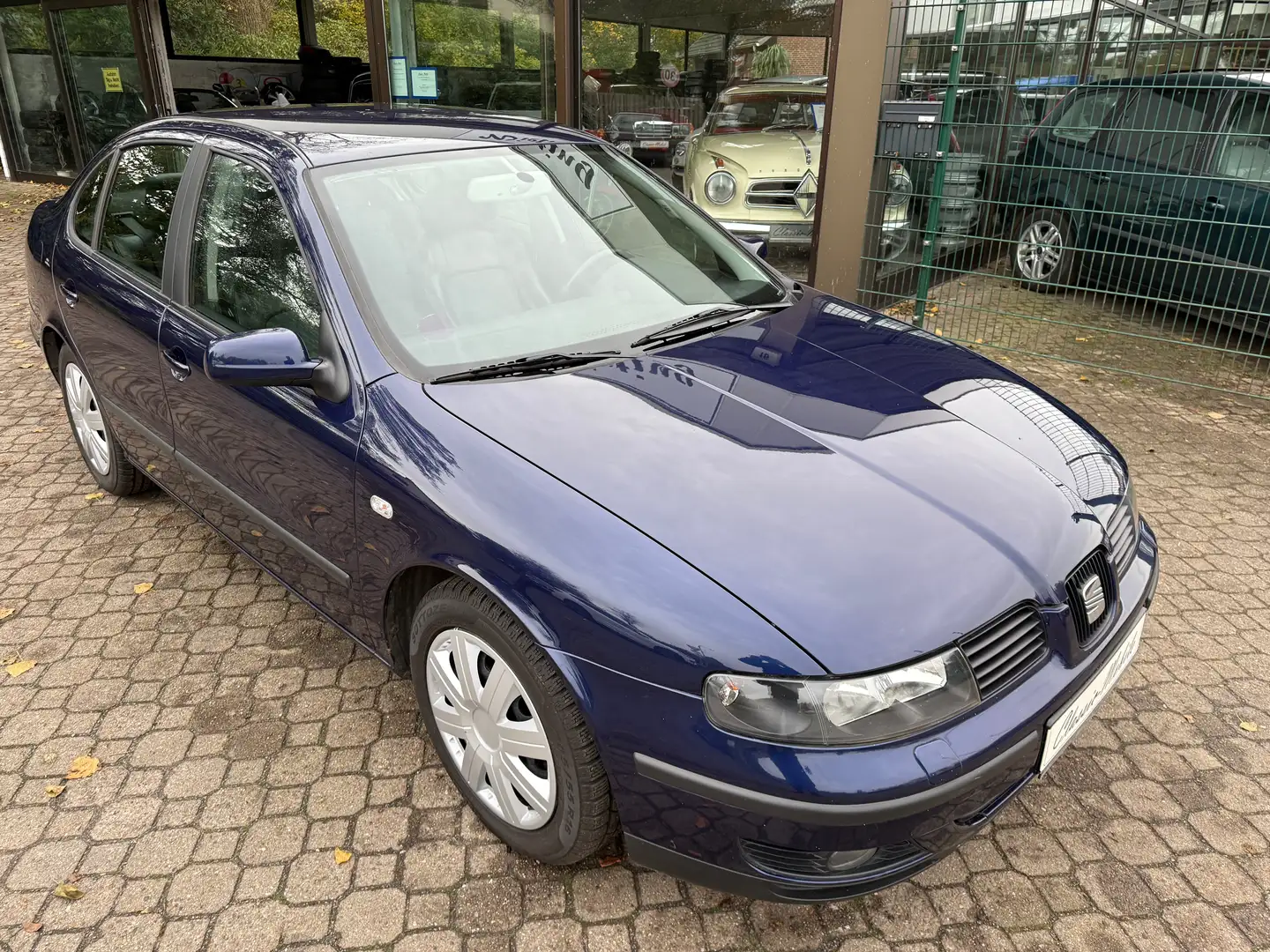 SEAT Toledo 2.3 V5 20V *nur 108 TKM*1.Hand*Scheckheft*HU neu* Azul - 1