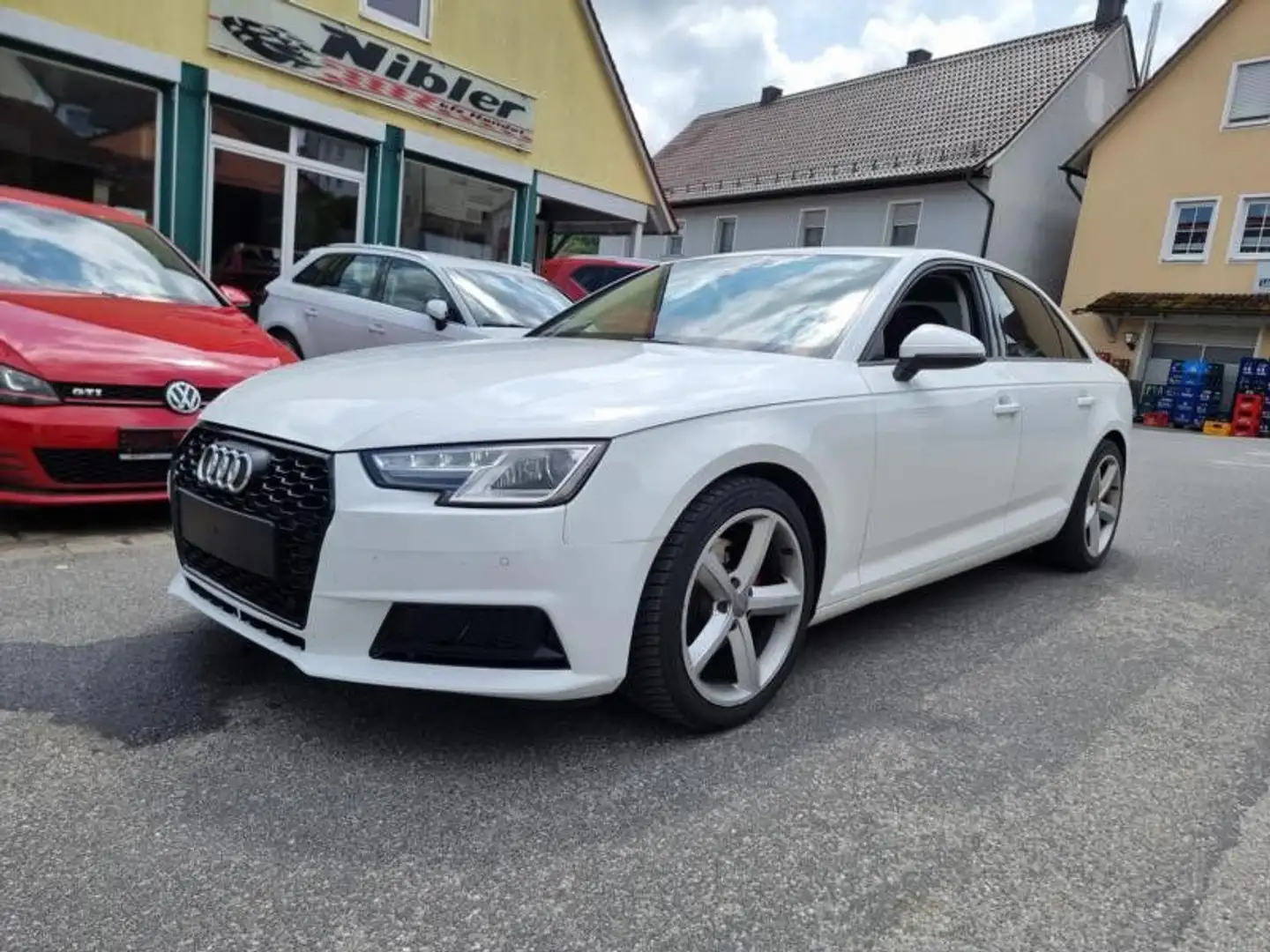 Audi A4 Limo 1.4 TFSI S tronic NAVI+XENON+VIRTUAL+PDC Weiß - 1