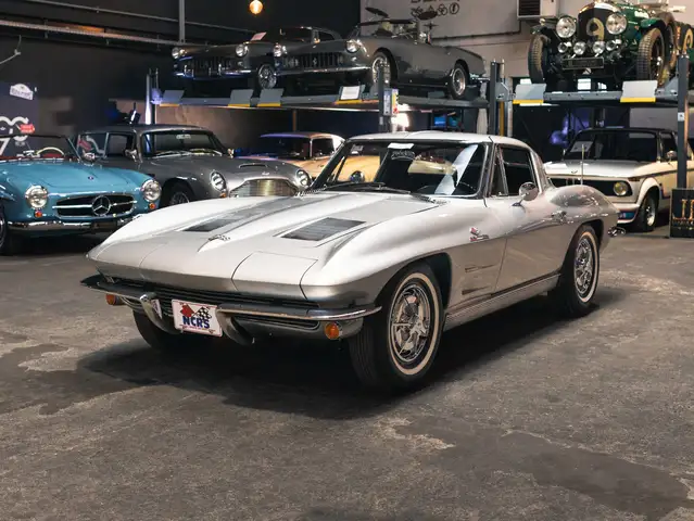 Chevrolet Corvette C2 Stingray SplitWindow Fuelie