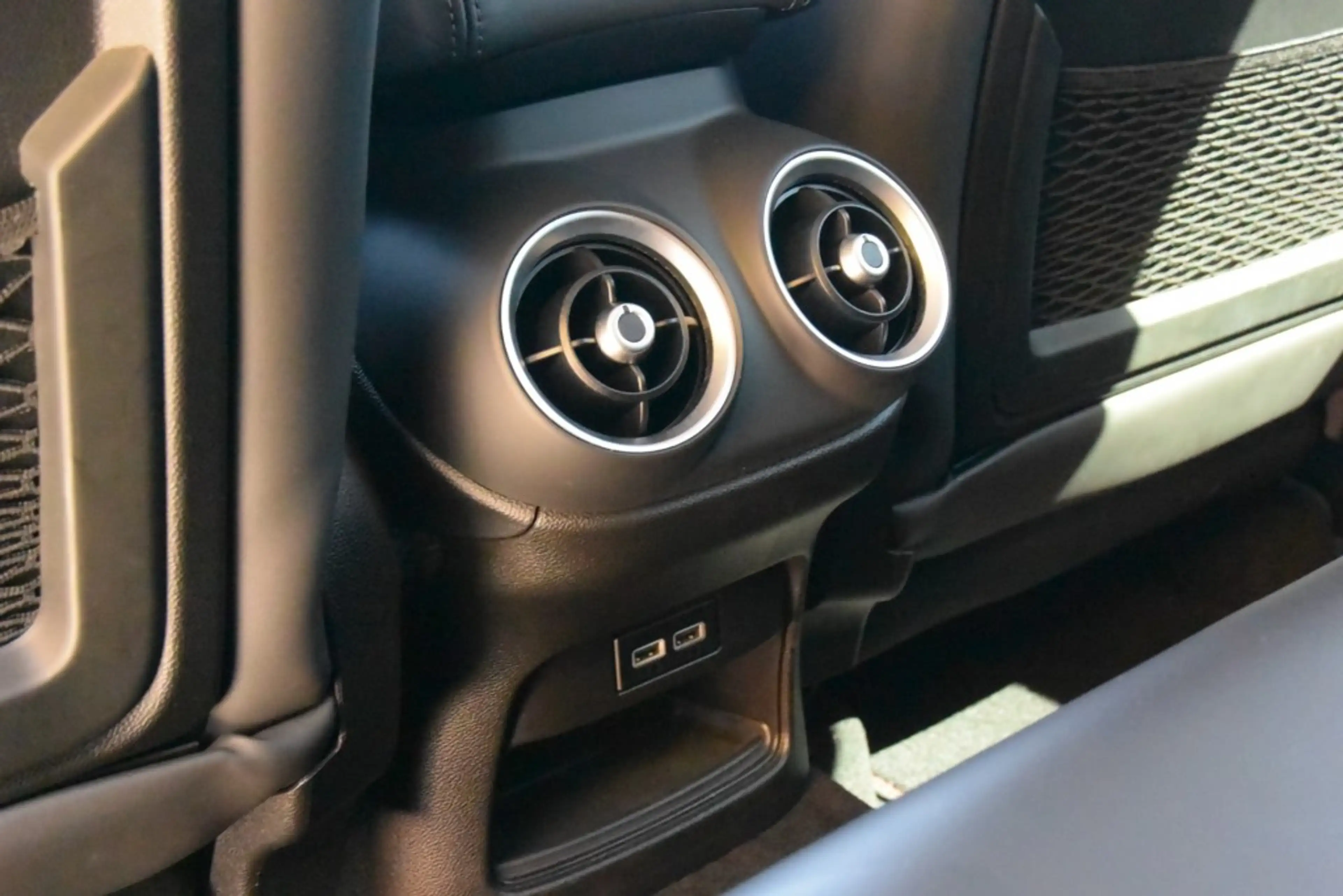 Alfa Romeo Stelvio 2.0 T AWD F.E. — photo 12