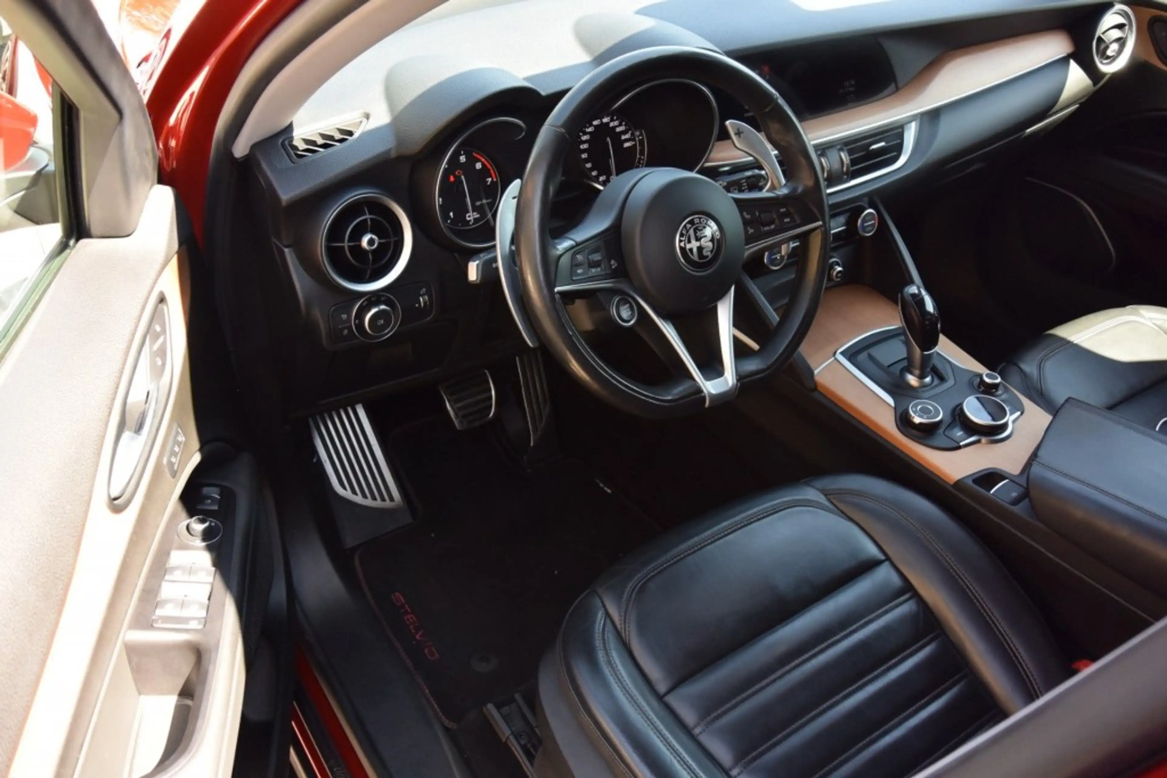 Alfa Romeo Stelvio 2.0 T AWD F.E. — photo 15