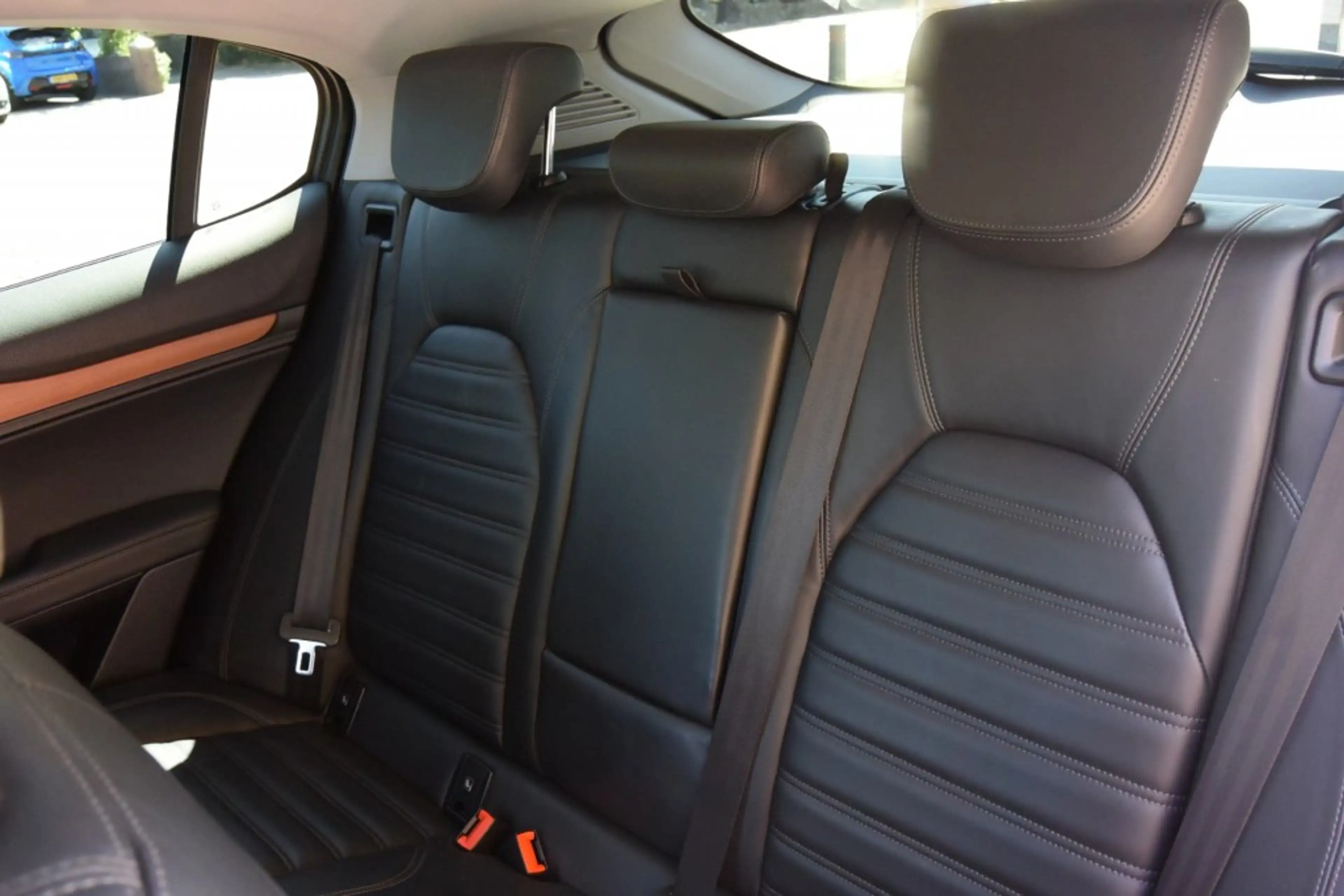 Alfa Romeo Stelvio 2.0 T AWD F.E. — photo 11
