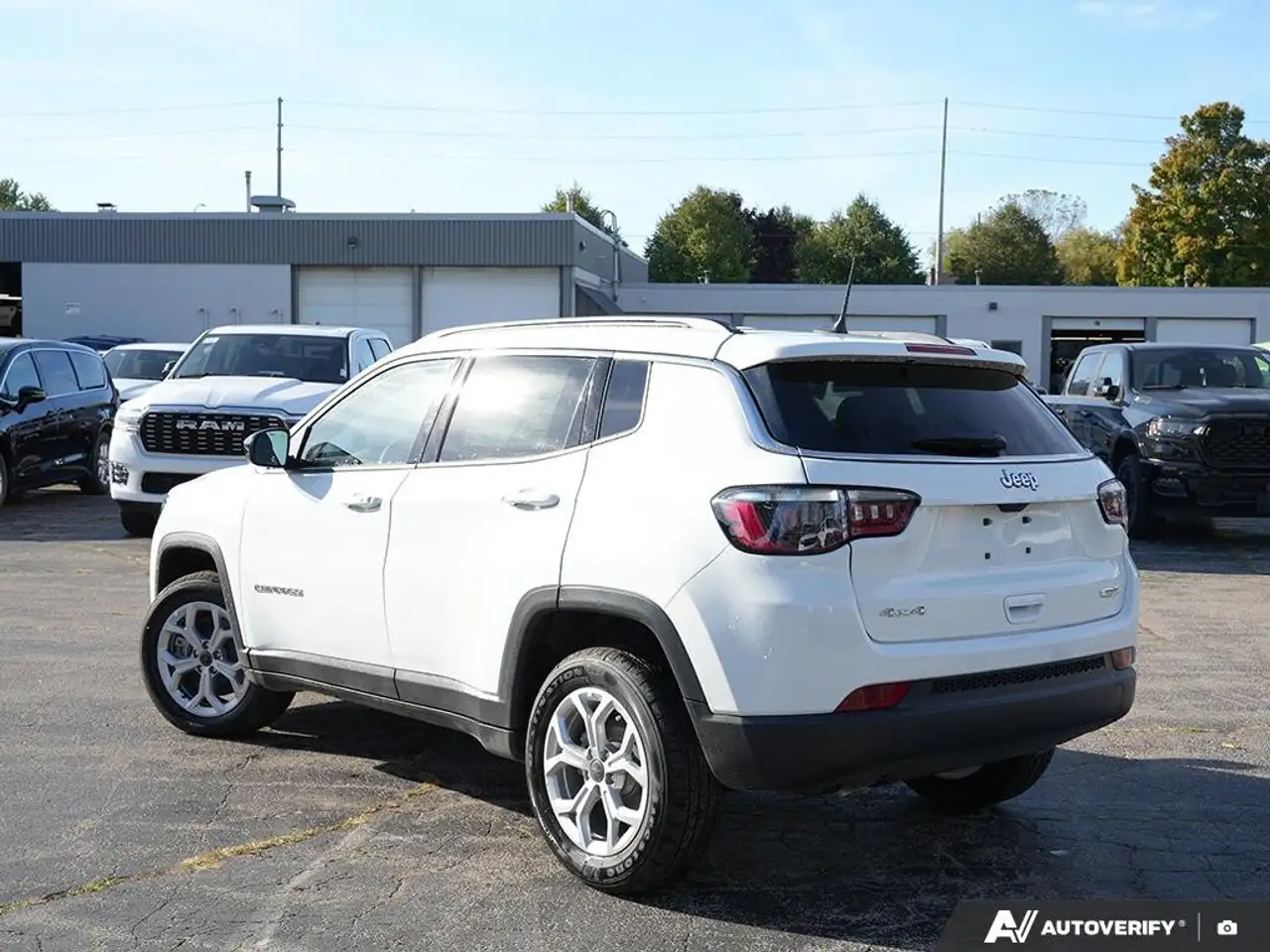 Jeep Compass снимка Jeep Compass