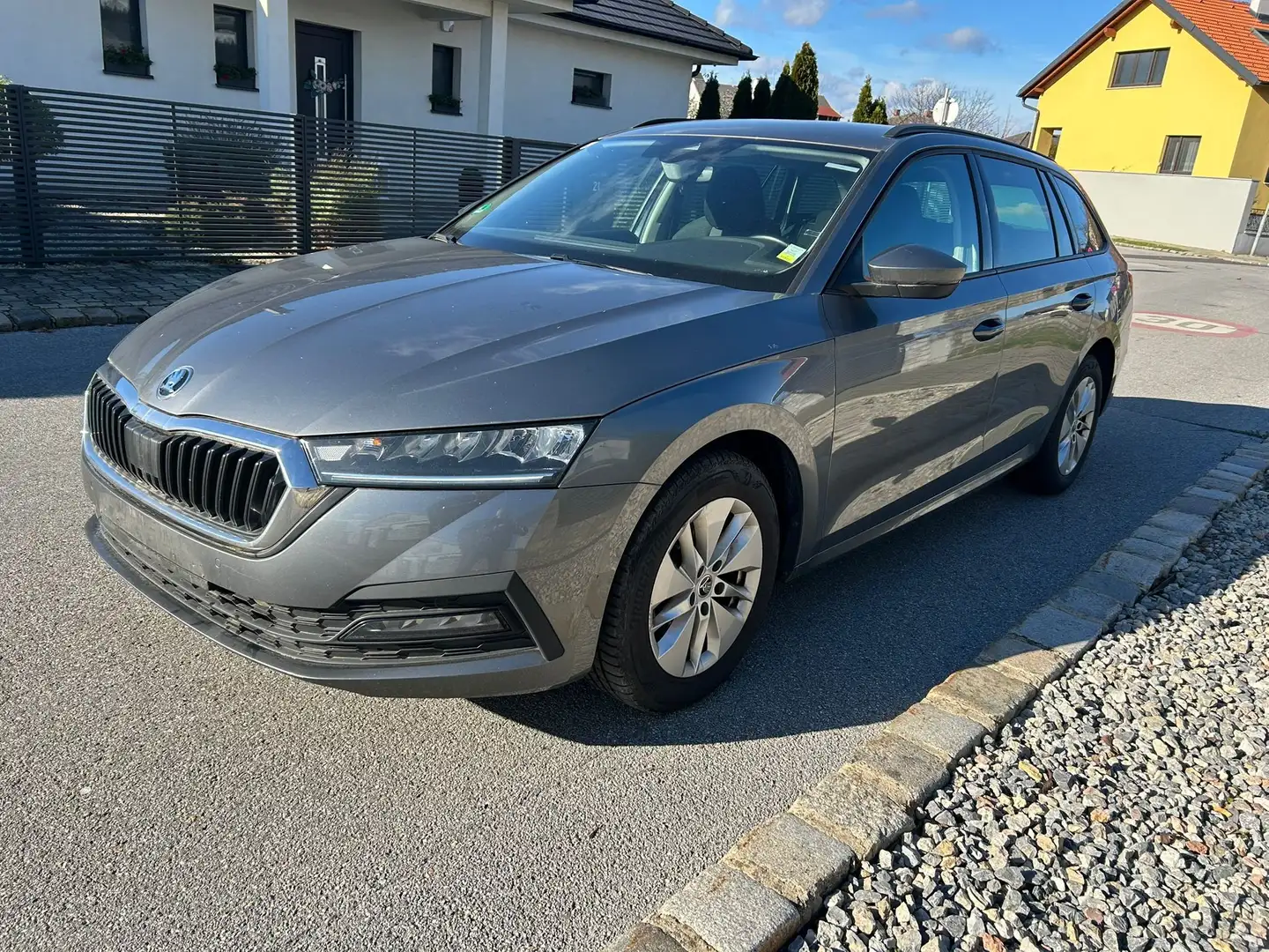 Skoda Octavia Ambition Grau - 1