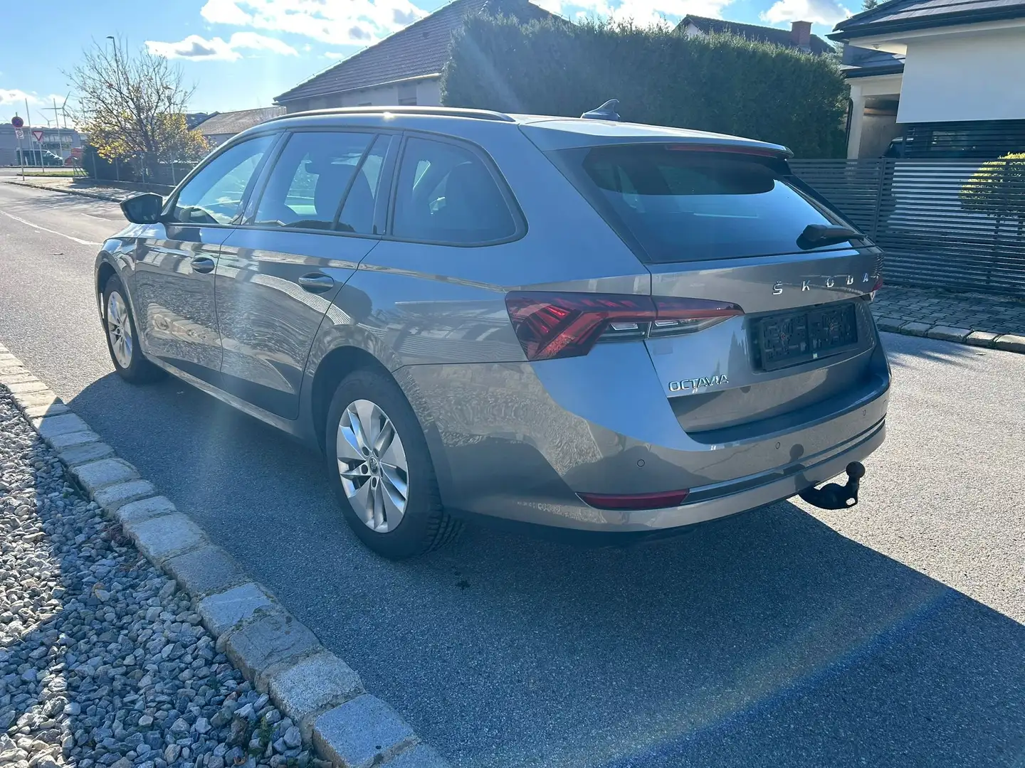 Skoda Octavia Ambition Grau - 2