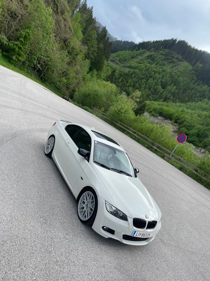 BMW 330 330d Coupe Aut. Білий - 1