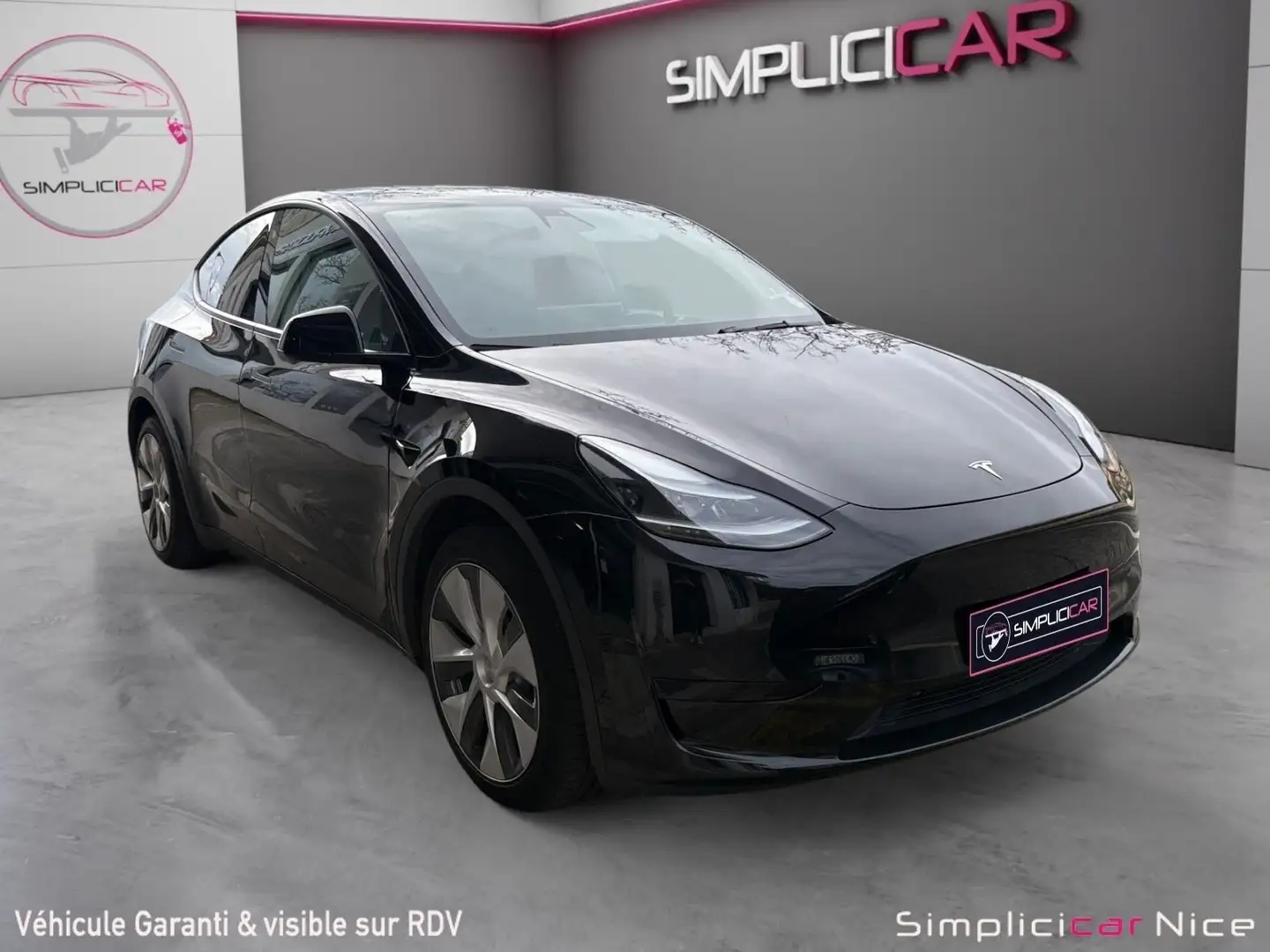 Tesla Model Y MODEL Y Standard RWD Noir - 1