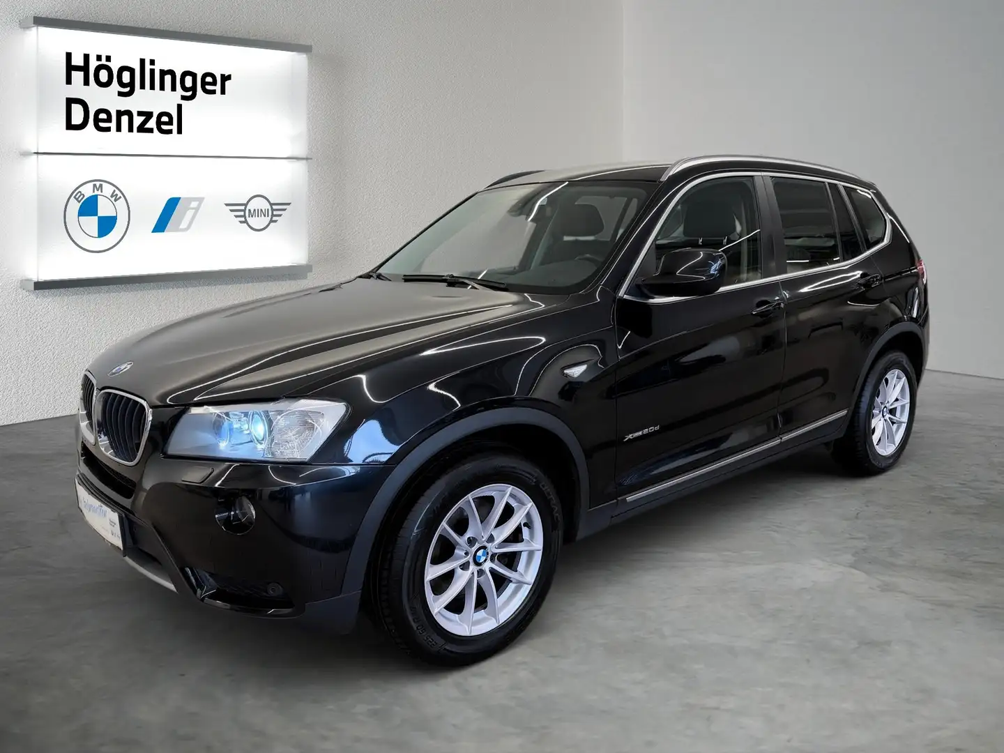 BMW X3 xDrive20d Schwarz - 2
