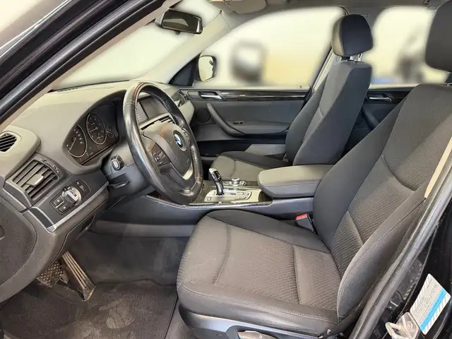 BMW X3 view 6