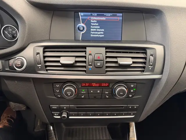 BMW X3 view 5