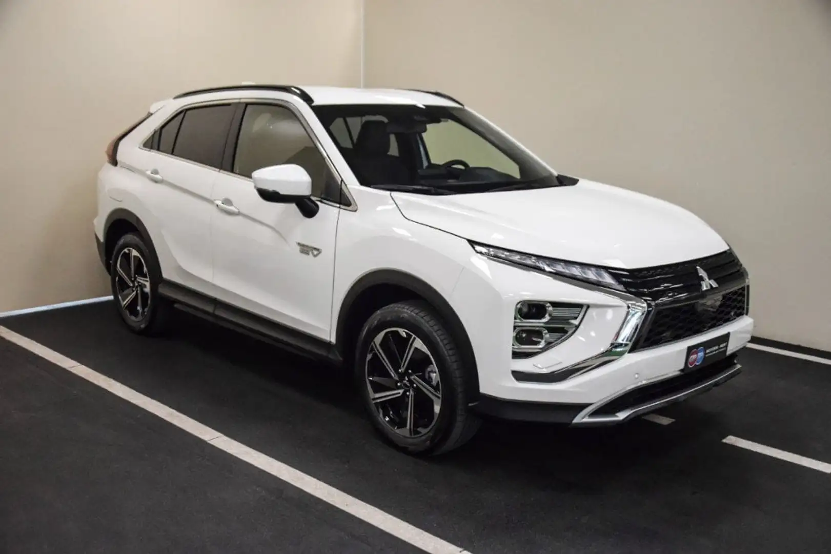 Mitsubishi Eclipse Cross MIVEC 4WD PHEV Instyle SDA Pack Білий - 1