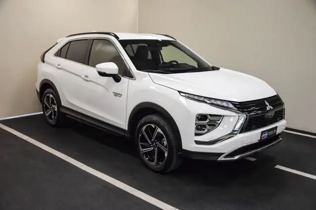 Mitsubishi Eclipse Cross MIVEC 4WD PHEV Instyle SDA Pack