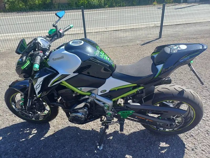Kawasaki Z900